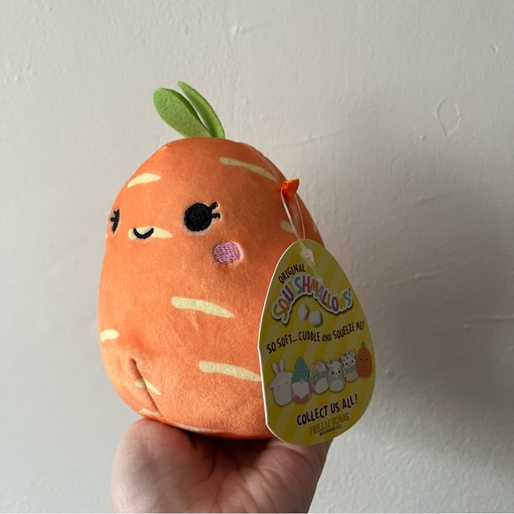 NWT 4.5” Caroleena the Carrot Squishmallow - Picture 2 of 2